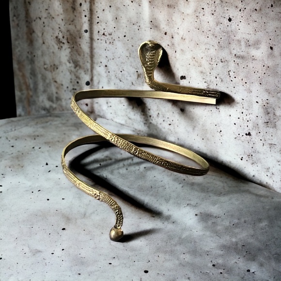 💖 Snake Arm Cuff 💖 - Picture 1 of 1